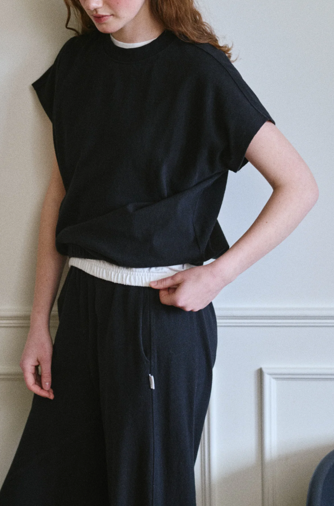 Fei Tee, Black