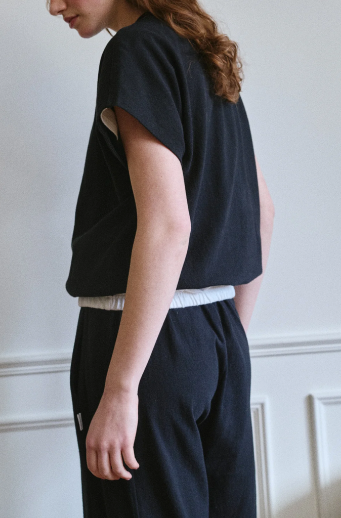 Fei Tee, Black