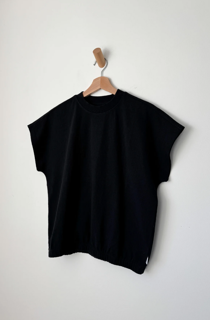 Fei Tee, Black