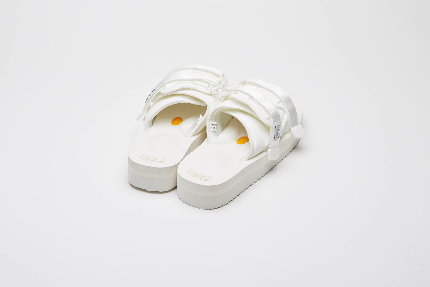 【関税込み】Suicoke ホワイト MOTO-VPO サンダル Suicoke - MOTO-VPO, White | Sunchild®