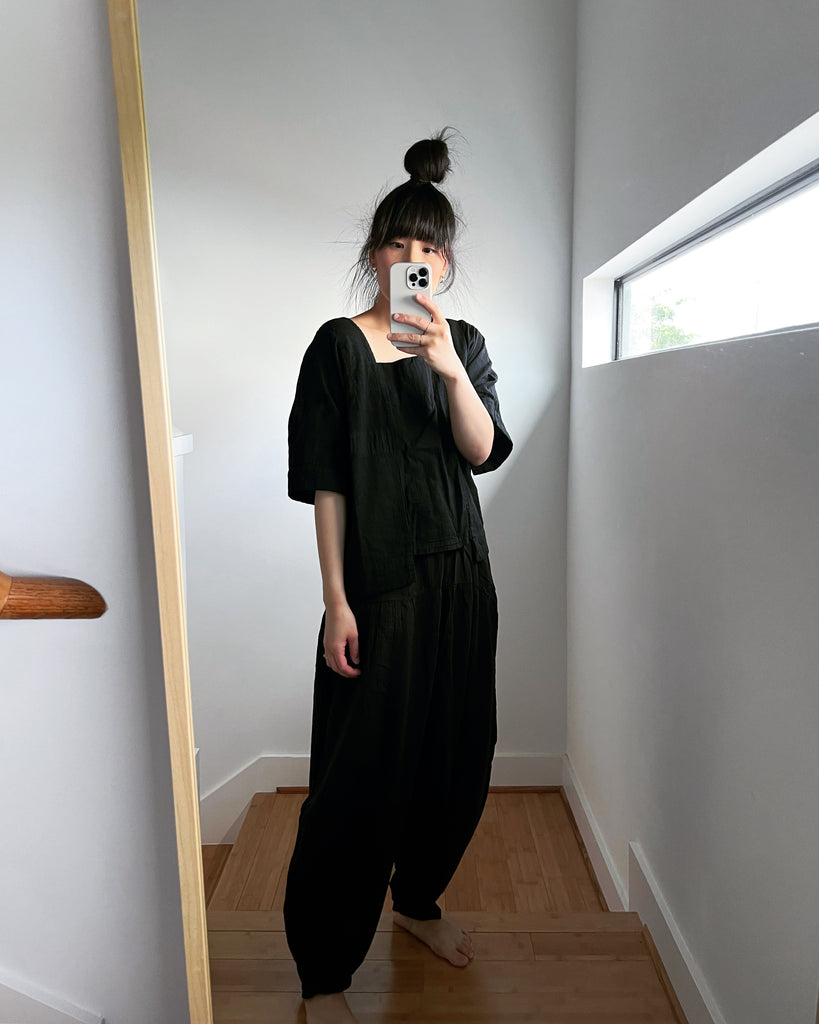 Block Top, Black, Wrinkled Cotton