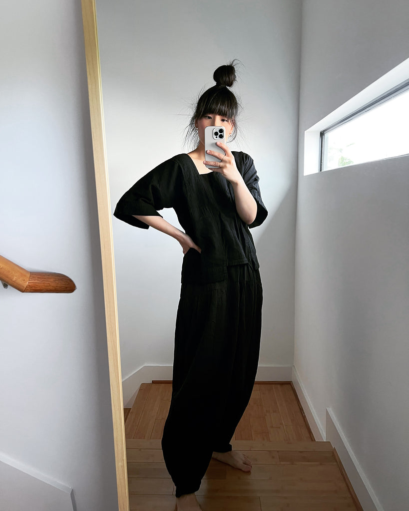 Block Top, Black, Wrinkled Cotton